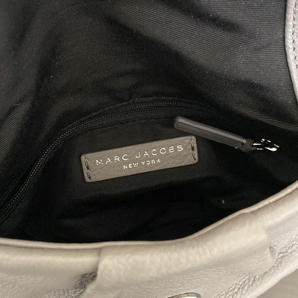 Marc Jacobs Natasha Bag New York Mini Crossbody Cement Gray - Picture 10 of 12